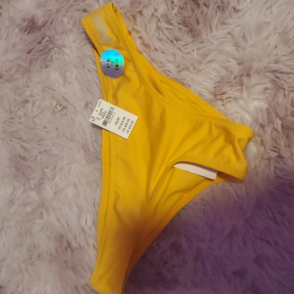 NWT, Xs Gym to swim cheeky bottoms